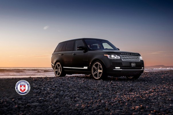 Land Rover Range Rover Vogue.