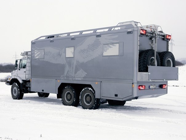 Mercedes-Benz Zetros 2733 A Expedition Vehicle '2011