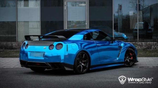 Nissan GTR blue chrome