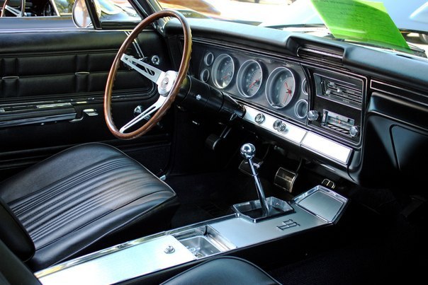 1967 Chevrolet Impala SS 427 Z24 Sport Coupe