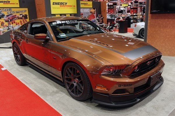Ford Mustang Gold Bronze