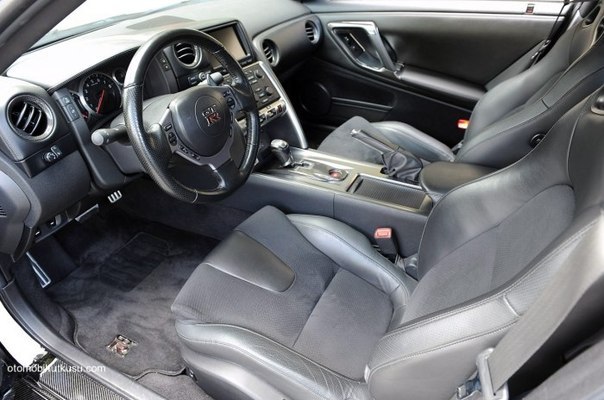 Самый мощный автомобиль Nissan GT-R AMS Alpha 12 2011