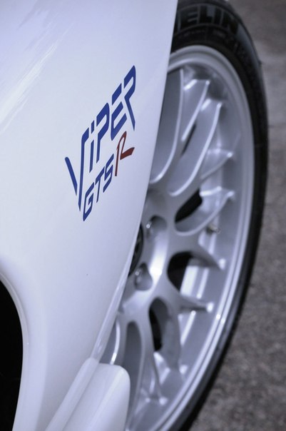 1998 Dodge Viper GTS-R