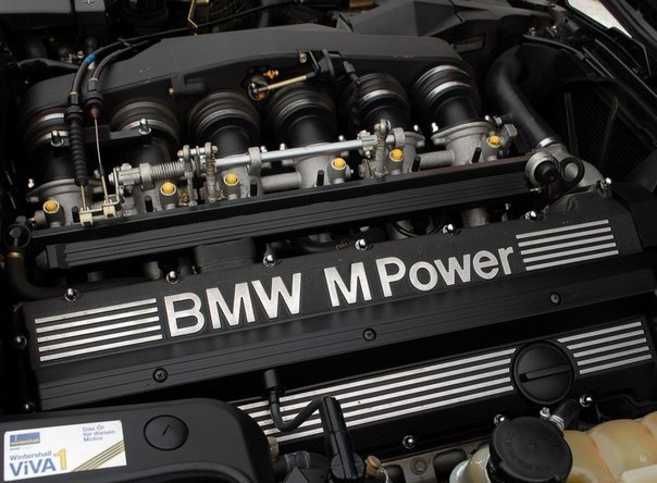 ♦ BMW M5 (E34) 1991