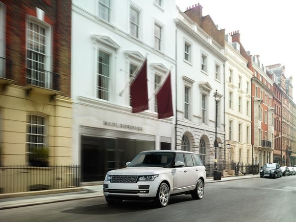 Публике представлена удлиненная версия Range Rover