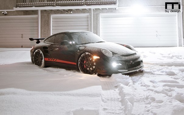 Snowy Porsche