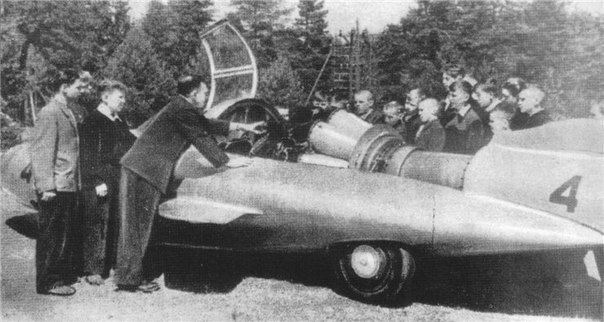 История  ГАЗ-СГ3 – советский турбореактивный автомобиль