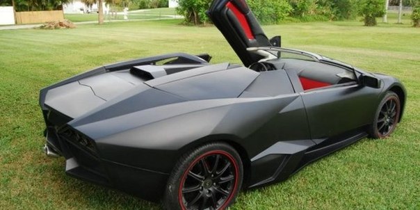 Очень удачная копия Lamborghini Reventon Roadster