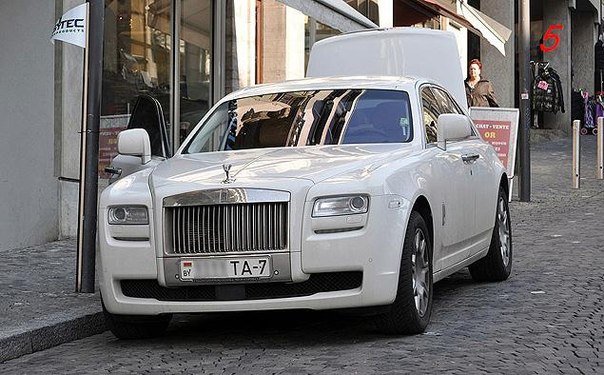 Топ-10 самых дорогих авто, зарегистрированных в республике Беларусь.