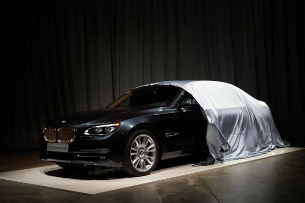 BMW 7-Series получила детали из настоящего серебра высшей пробы