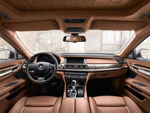 BMW 7-Series получила детали из настоящего серебра высшей пробы