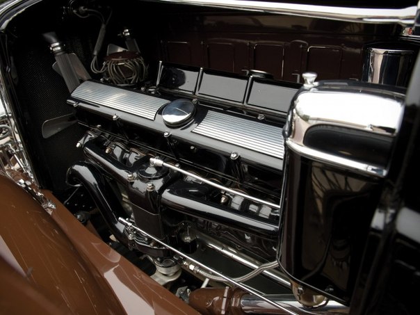 Cadillac v16 452 Roadster by fleetwood 1930-31