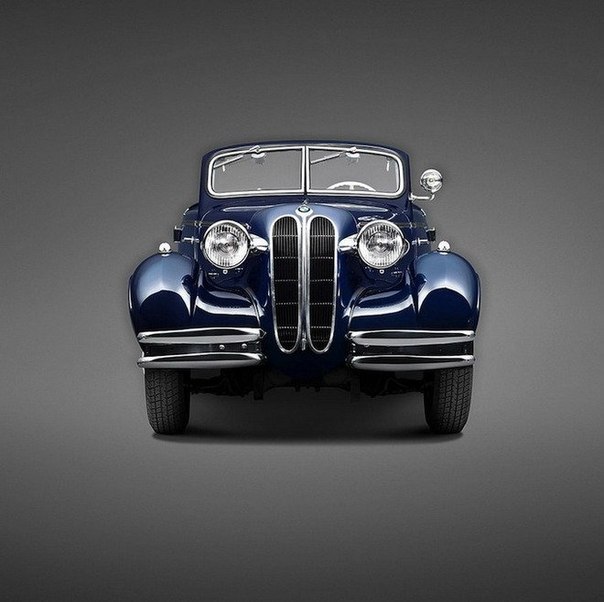 Исторические автомобили-флагманы BMW