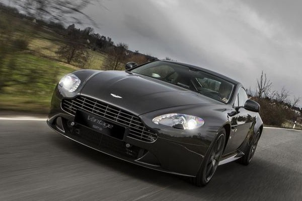 Aston Martin анонсировал V8 Vantage SP10