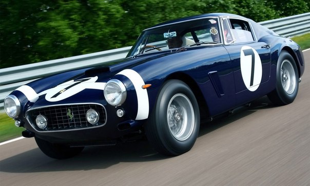 Легендарный Ferrari 250 GT SWB 1960 года продан за 11 миллионов долларов.