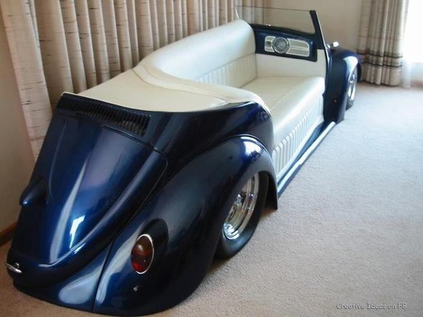 Уютный диванчик на базе VW Beetle.