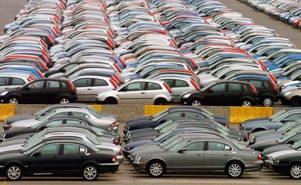 Продажи авто в Европе упали до рекордного минимума