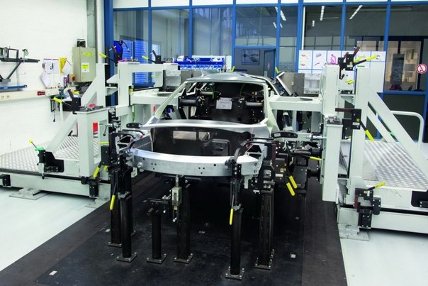 Радикальный гибрид Volkswagen XL1 готовится к Женеве