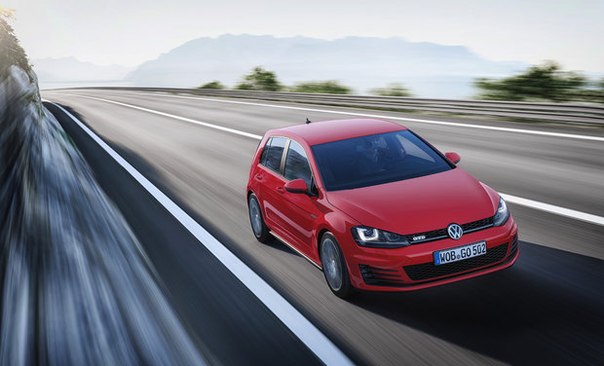 Volkswagen представил заряженный Golf GTD