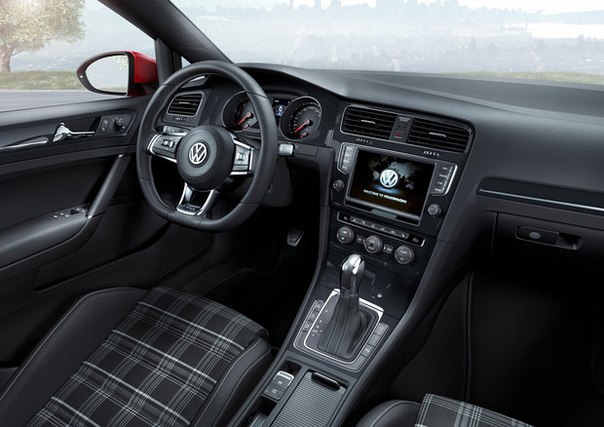 Volkswagen представил заряженный Golf GTD