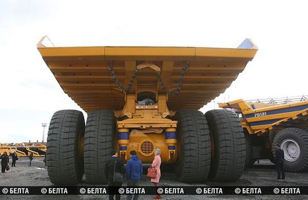 Самый большой самосвал в мире - БелАЗ 75710