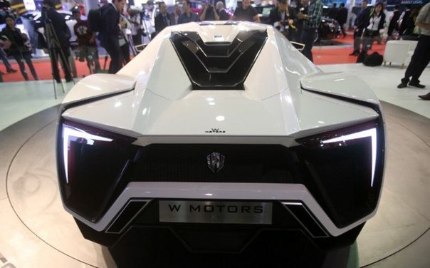 Первый арабский суперкар был представлен на третьем международном автошоу в Катаре - гиперавтомобиль LykanHypersport малоизвестной ливанской фирмы W Motors. Стоимость автомобиля безумно очаровательная - 3,4 миллиона долларов. 