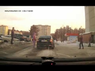 Разборка на дороге с Пистолетами \ conflict with weapon on road