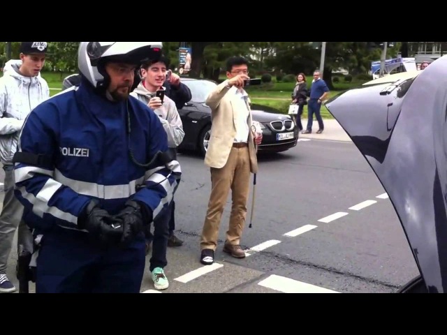 Житель Италии разбил BMW M6 в знак протеста