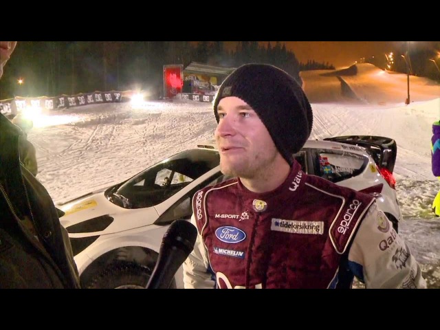Ford Fiesta WRC пролетел 60 метров над снежным трамплином