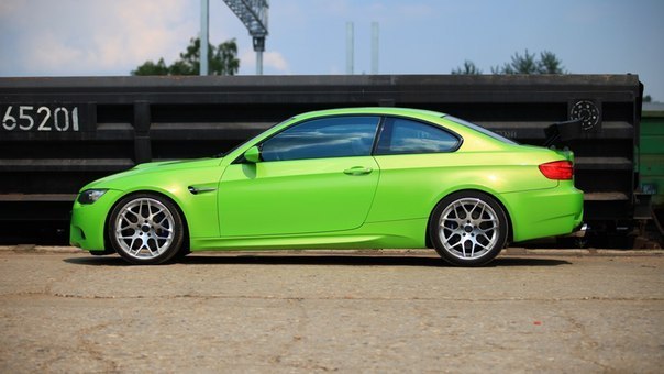 BMW 3 series Coupe Green Apple