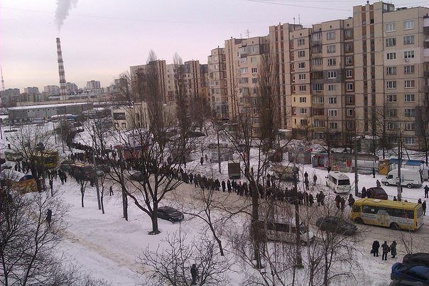 26 марта, Киев...очередь на маршрутку