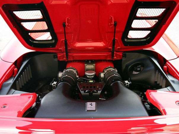 Ferrari 458 Spider (дизайн Pininfarina)