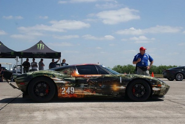 Hennessey Ford GT поставил мировой рекорд скорости Техасской Мили