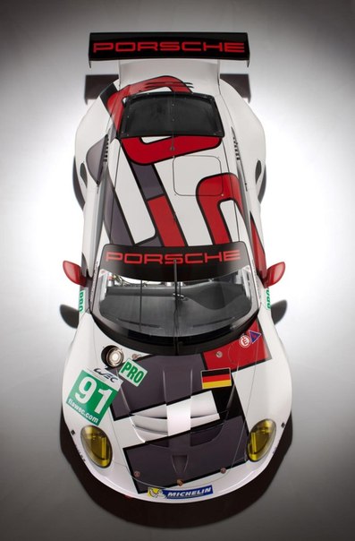 Porsche официально представил 911 RSR 2014