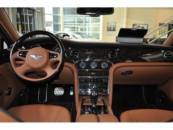 Bentley Mulsanne (V8 Twin Turbo 6.75L, 512 л.с.)