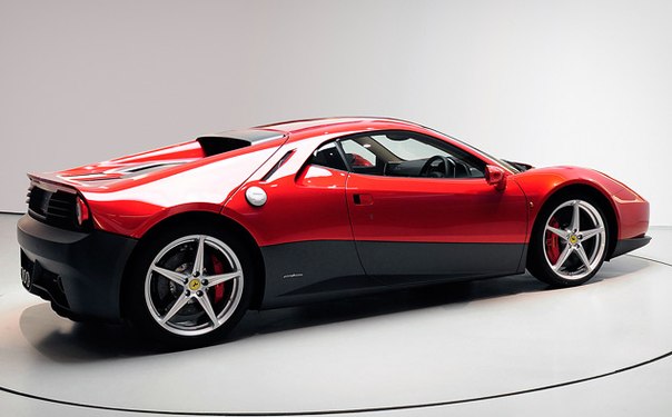 10 удивительных автомобилей Ferrari