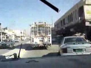 Как водят Hummer в Ираке