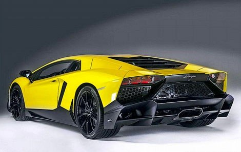 Lamborghini отметит 50-летие "заряженным" купе Aventador