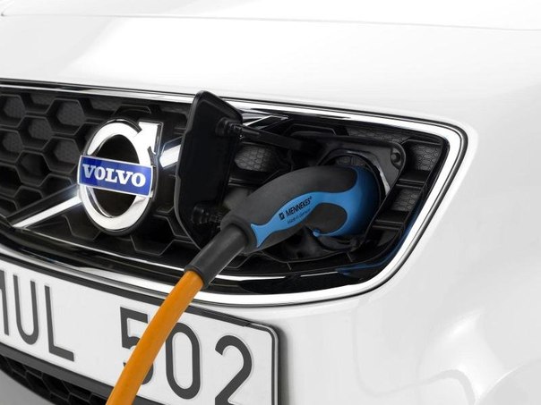Volvo объявила о планах обновить электрокар C30