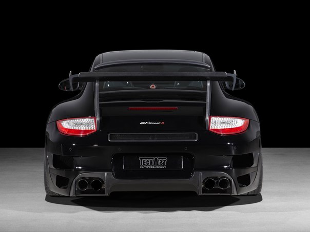 TechArt-Porsche 911 Turbo GT Street R.jpg