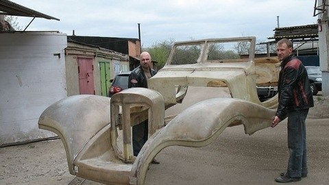 Сергей Смай, 50-летний москвич, вместе со своим племянником собрали автомобиль с нуля.