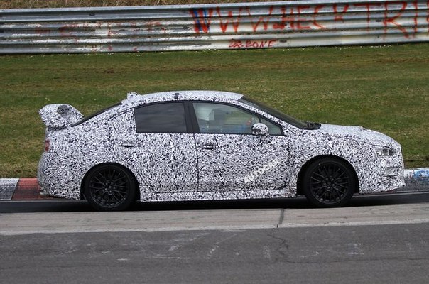 В сети появились фотографии тестов нового Subaru WRX. автомобиль приехал на Нюрбургринг.