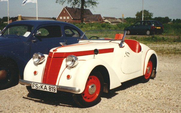 Автомобили чехословацкой компании Jawa