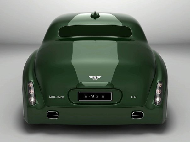 Ретро автомобиль Bentley S3 E создан по эскизам Arturo Alonso (Bentley Boys), по образу оригинала модели этого автомобиля из 60-х годов Bentley S3. Этот ретро концепт автомобиля, несмотря на винтажный внешний вид, щедро оснащен современным бензиновым двигателем BMW V8 (4,4 литра), мощностью 300 л.с.