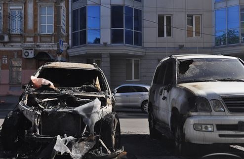 В Днепропетровске сожгли автомобиль Олейника