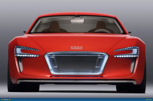 Audi официально отказалась от серийного суперкара R8 на батарейках