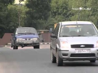 В России водителям надо учится новым правилам проезда светофоров. 