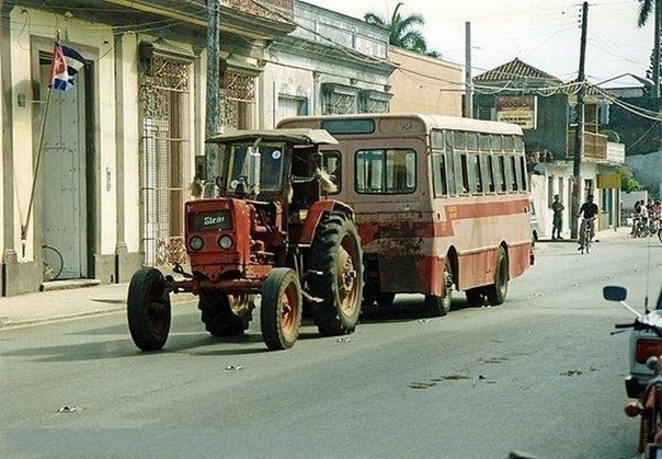 Самодельный общественный транспорт Кубы 