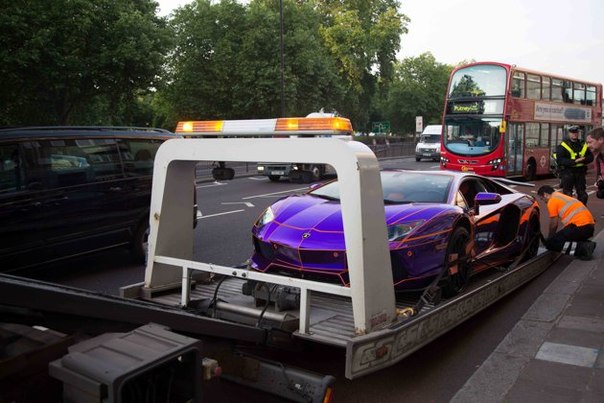 Хозяевам Lamborghini Aventador тоже выписывают штрафы