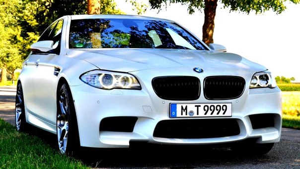 BMW M5 (F10)